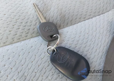 2011 Toyota Sienna Le V6 из США, поврежденный, VIN 5TDKK3DC2BS102571